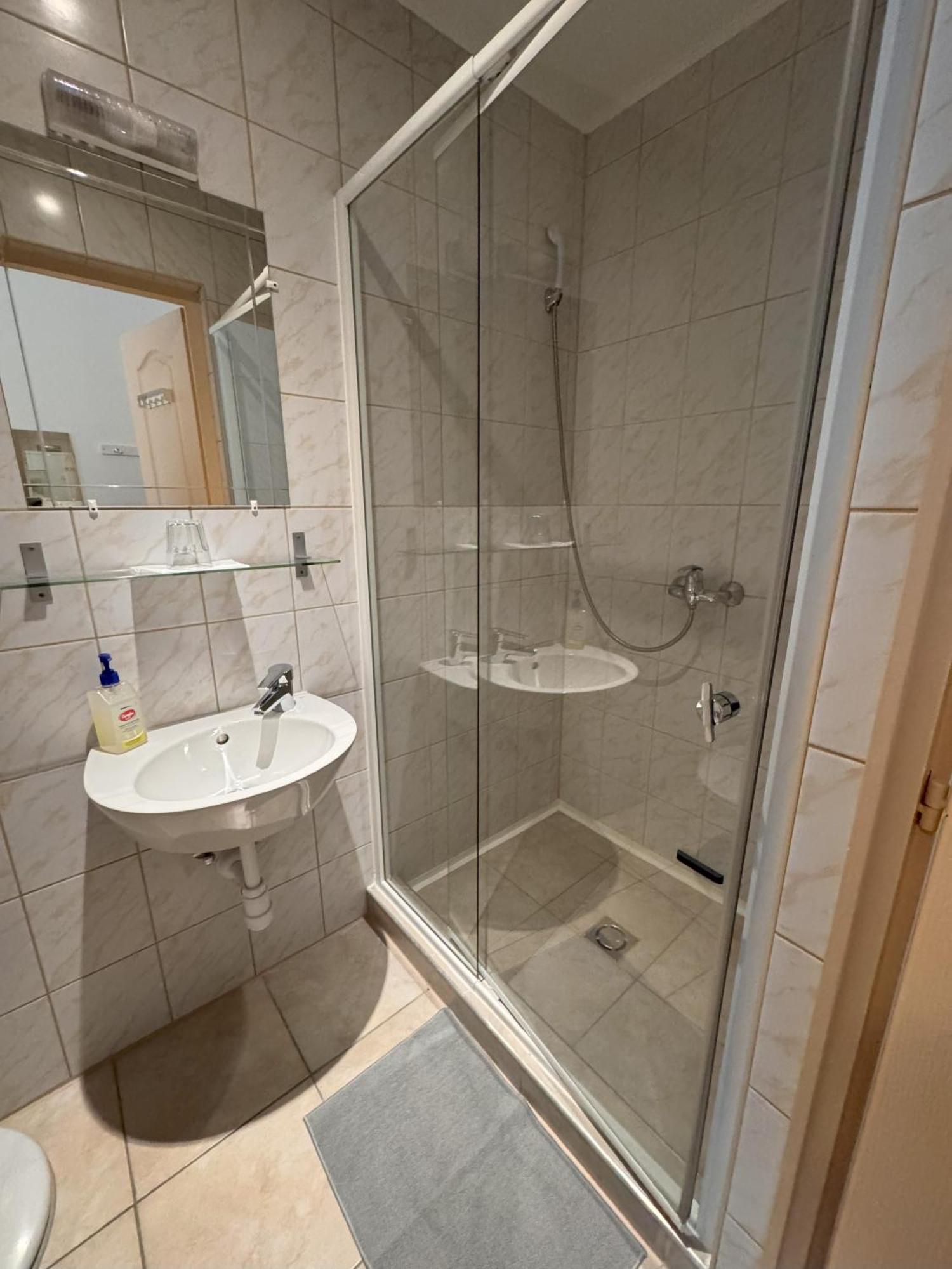 Guest house Omega 3*