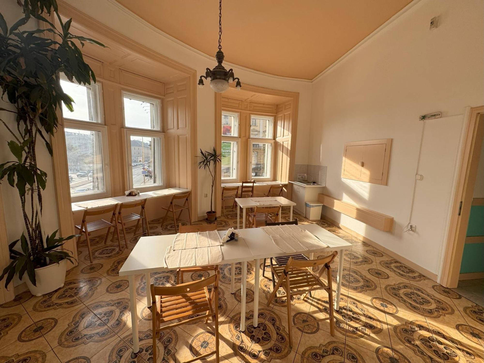 Guest house Omega 3*